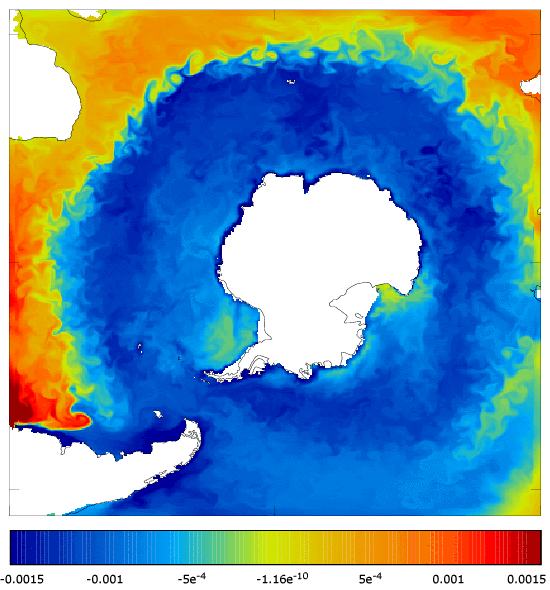 FOAM salinity at 5 m for 01 May 2005